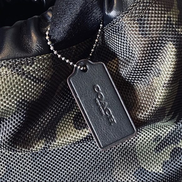 COACH TERRAIN DRAWSTRING BACKPACK WITH Camouflage print - Picture 4 of 8